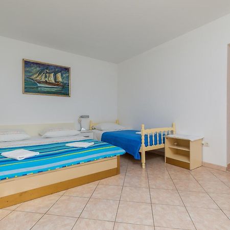 Apartments With A Parking Space Omis - 2745 חדר תמונה
