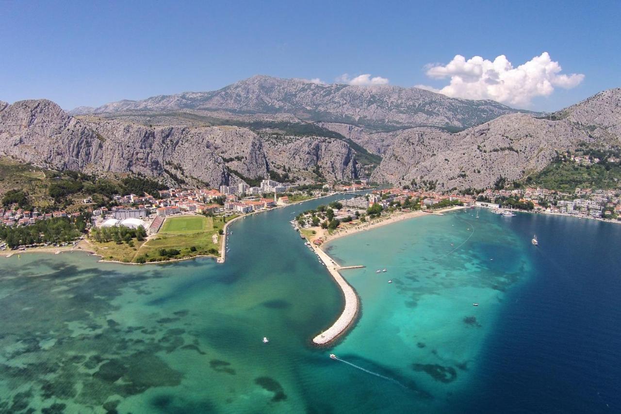 Apartments With A Parking Space Omis - 2745 מראה חיצוני תמונה