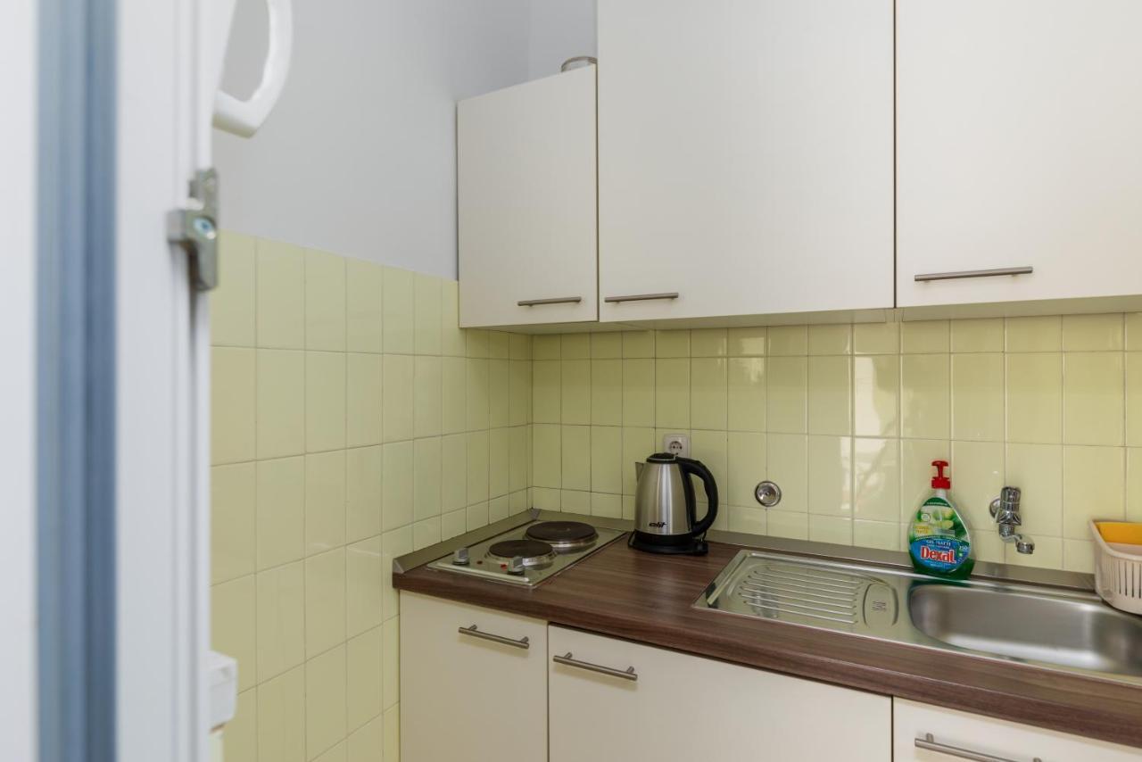 Apartments With A Parking Space Omis - 2745 מראה חיצוני תמונה