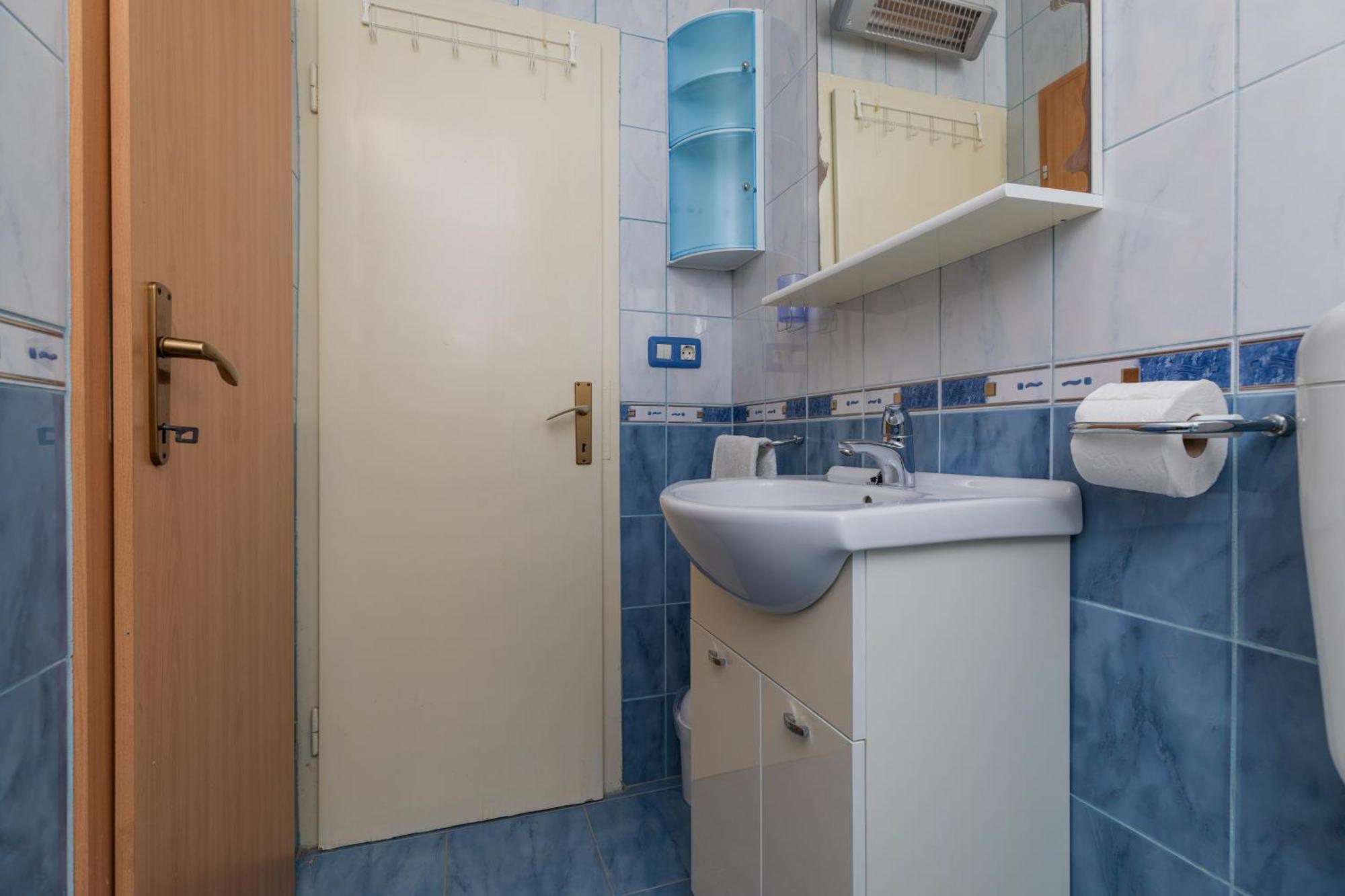 Apartments With A Parking Space Omis - 2745 חדר תמונה